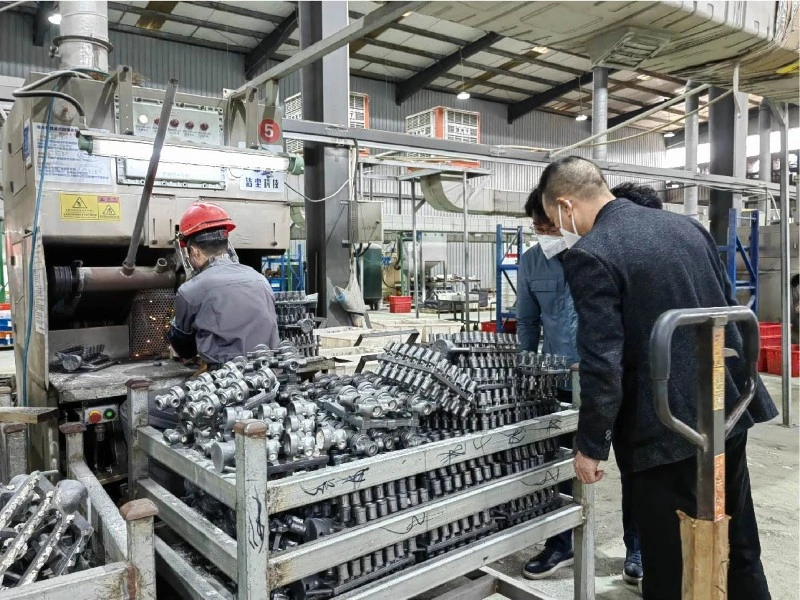 International clients visiting Leadtek Fluid's 37,000㎡ stainless steel valve factory for a technical tour. International clients visiting Leadtek Fluid's 37,000㎡ stainless steel valve factory for a technical tour.